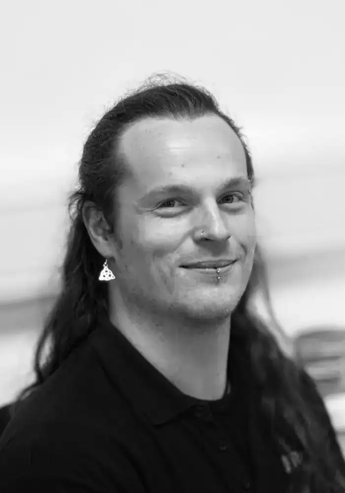 Adam Electrician at Recall South West